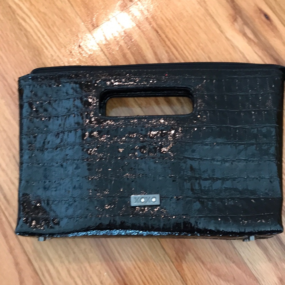 XOXO Clutch